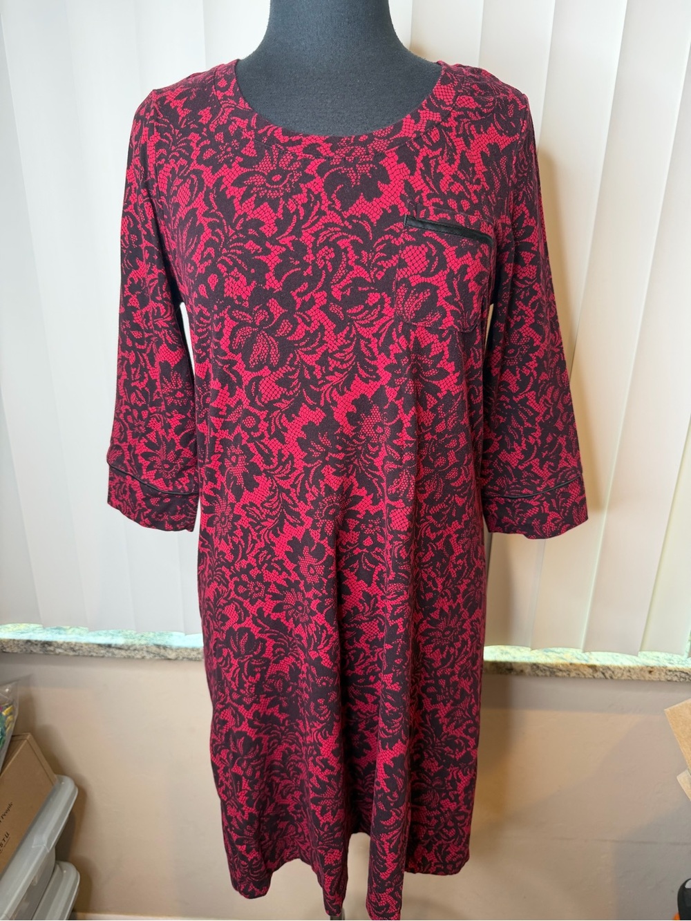 Soma Red and Black Floral 3/4 Sleeve Shift Lounge Dress Nightgown Size Medium
